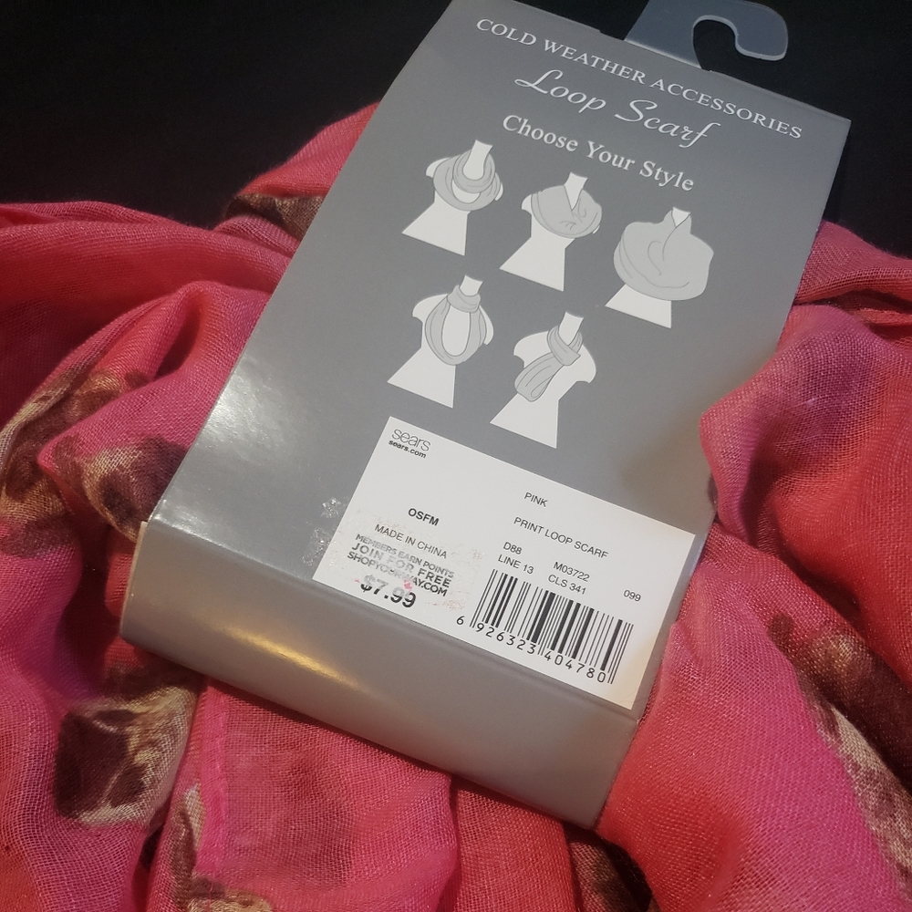 NWT Loop scarf • infinity scarf • PUG design - Picture 3 of 3
